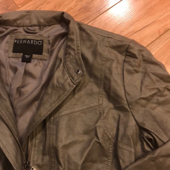 Leather Jacket - Picture 3 of 6
